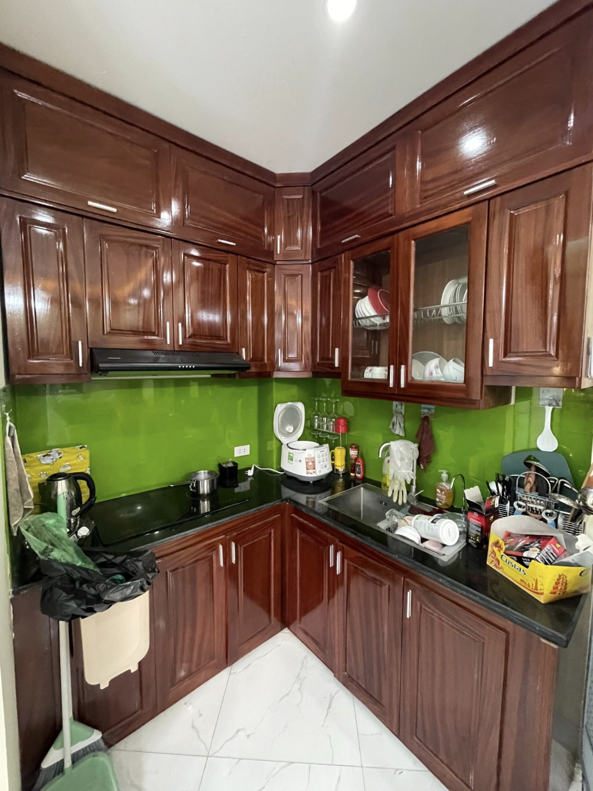 Nhà hiếm Trần Cung Cầu Giấy nhỉnh giá 5 tỷ đồng, vài bước ra phố, thích hợp đầu tư