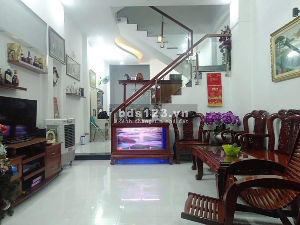 Bán nhà đẹp khu an ninh hẻm xe hơi ngủ trong nhà diện tích lớn, giá 6.6 tỷ