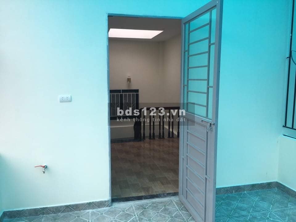 Bán nhà phố Vĩnh Tuy Hai Bà Trưng, 4 tầng vị trí trung tâm mặt ngõ giá chỉ 2.8 tỷ