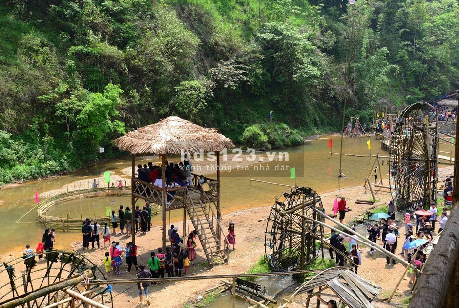BÁN NHÀ HÀNG ( NHÀ SÀN 2 TẦNG ) BẢN CÁT CÁT SAPA