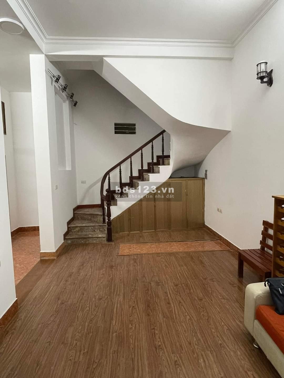 Bán nhà đường Võ Chí Công ngay nút giao chợ bưởi Hoàng Quốc Việt, giá chỉ 4,38 tỷ đồng