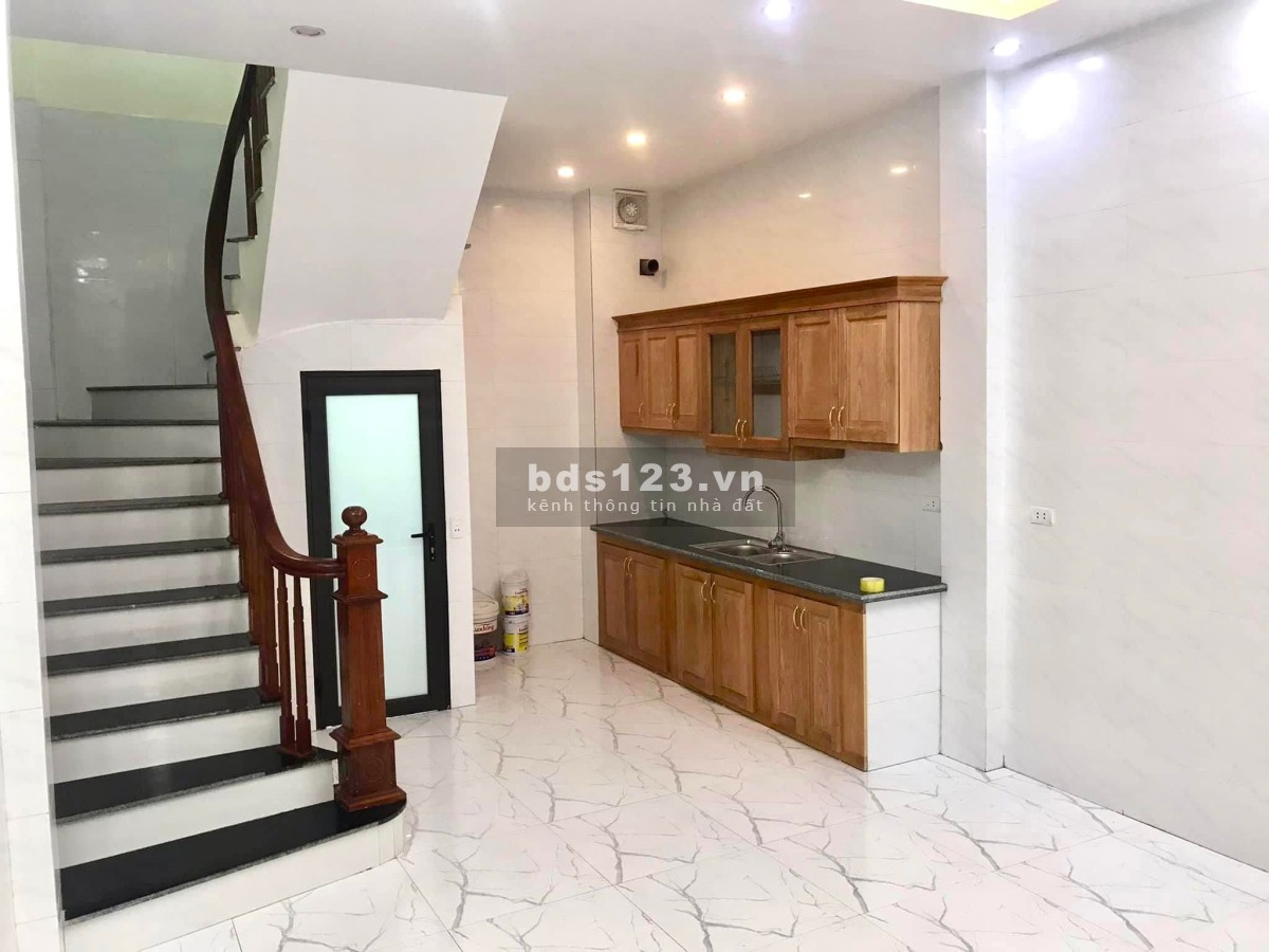 Nhà Yên Nghĩa 31m²x4 tầng, ô tô đỗ cửa chỉ với 1,99 tỷ