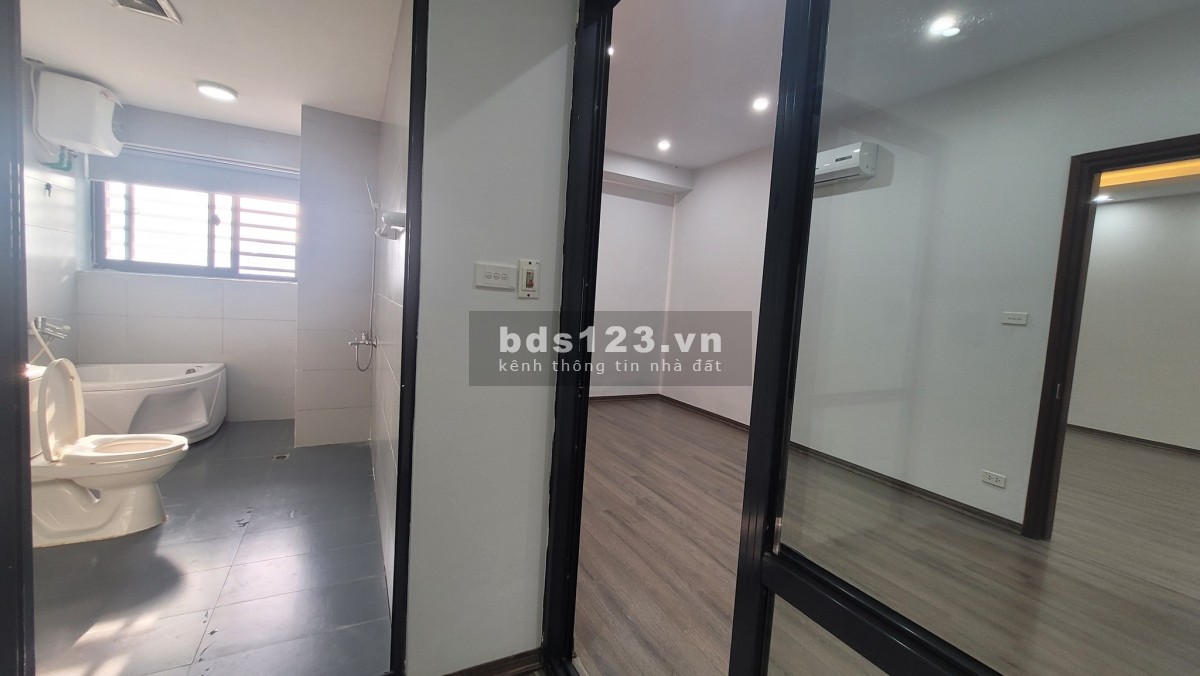 Căn hộ vị trí góc siêu hiếm mặt đường Lê Đức Thọ, 3 pn giá bán 3.5 tỷ