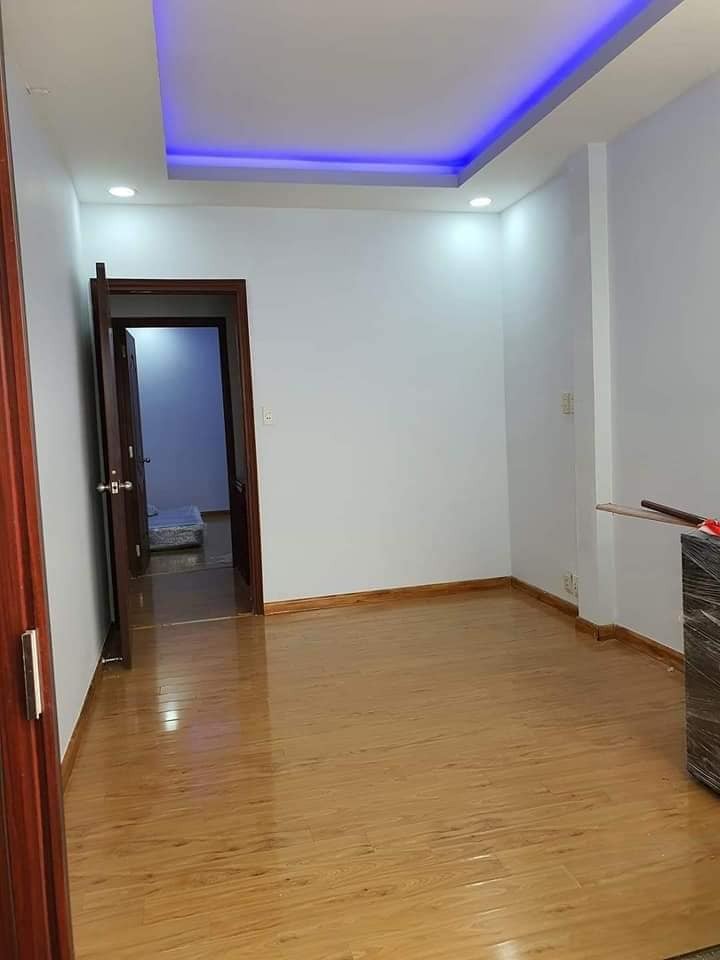 Nhà sát mặt tiền trung tâm Phú Nhuận, giá tốt chỉ 3.75 tỷ, đầy đủ công năng dt 32m2
