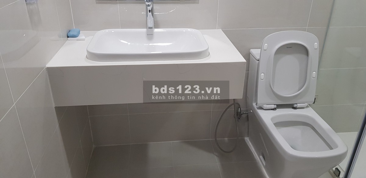 Chính chủ bán căn hộ 2PN, diện tích 64.3m2 dự án Eco Green Quận 7 giá 3.8 tỷ