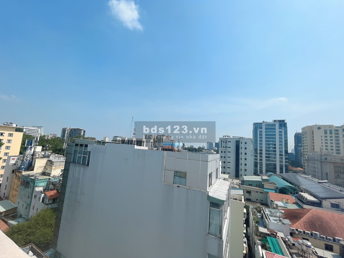 Cần cho thuê sân thượng 51 - 53, Võ Văn Tần, phường 6, Quận 3, dtsd 180m² giá 55 triệu