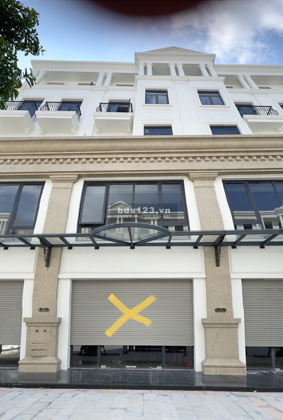 Bán căn shophouse trung tâm dịch vụ phố đèn lòng Nhật Bản Vinhome OCP)