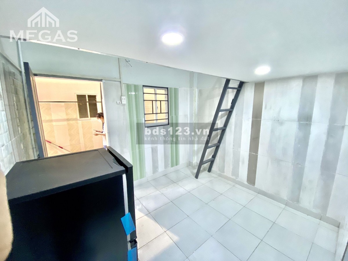 Căn hộ giá rẻ mới gác 2m ngay Tên Lửa chạy 5p qua Trương Phước Phan