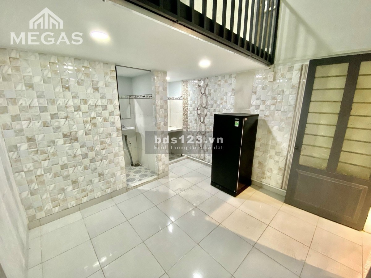 Căn hộ giá rẻ mới gác 2m ngay Tên Lửa chạy 5p qua Trương Phước Phan