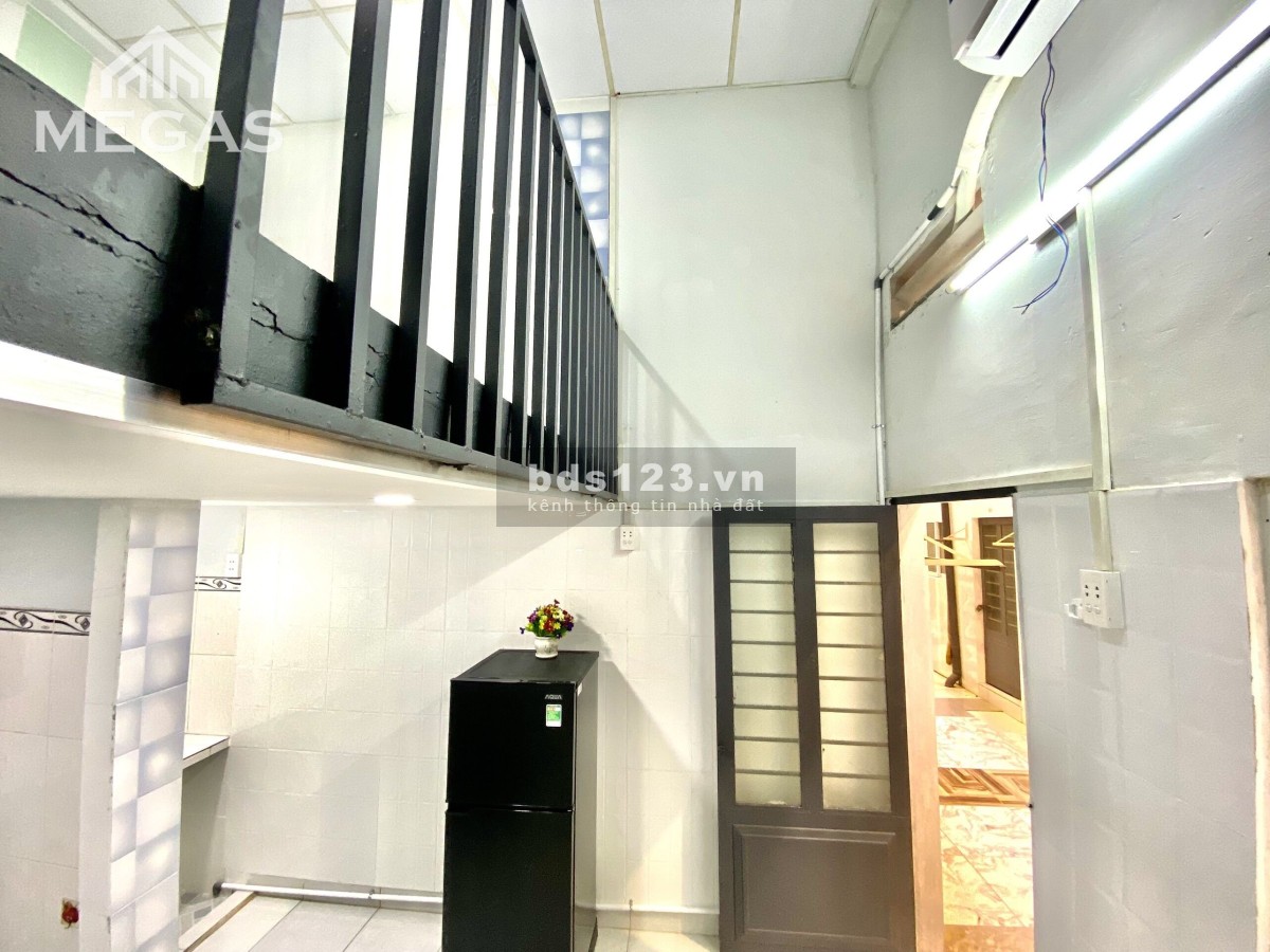 Căn hộ giá rẻ mới gác 2m ngay Tên Lửa chạy 5p qua Trương Phước Phan