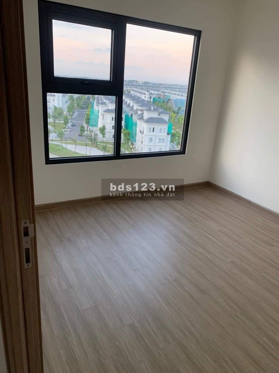 BÁN GẤP căn hộ 2PN 2 vệ sinh giá chỉ 1.800 triệu tại Vinhomes Ocean Park