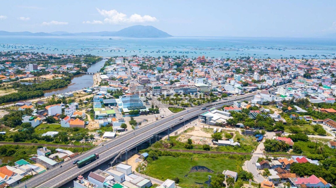 Suất ngoại giao giai đoạn 1 đất biển sổ đỏ trung tâm TT Vạn Giã khu dân cư