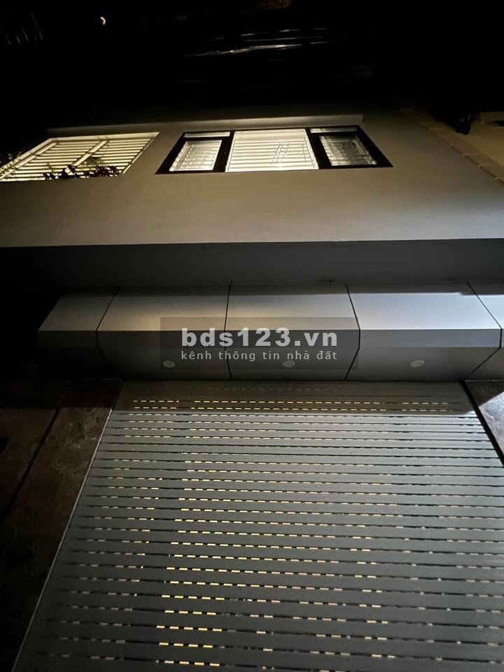 Nhà Yên Nghĩa 31m²x4 tầng, ô tô đỗ cửa chỉ với 1,99 tỷ