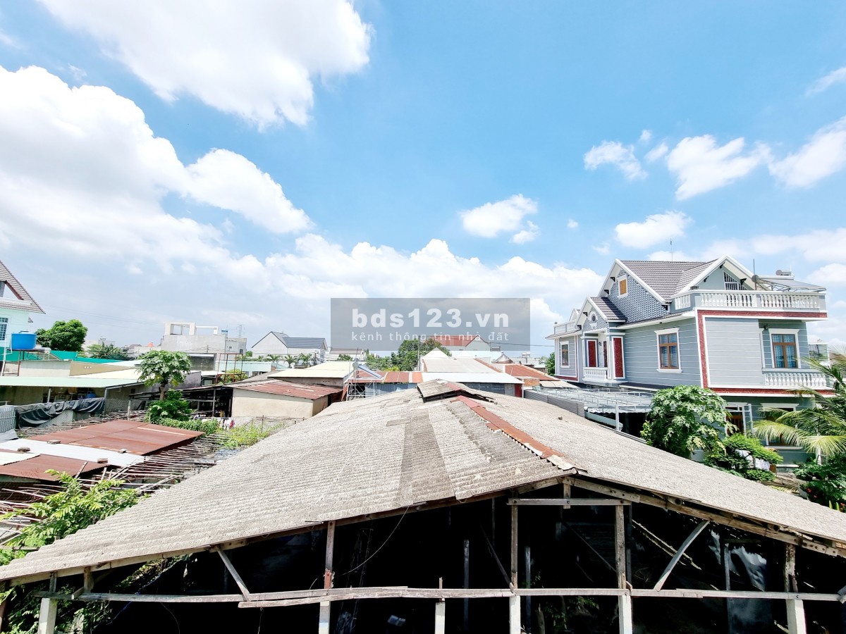 Bán nhà 1 trệt 1 lầu chợ Điều Long Bình, DTSD 144m2, giá bán chỉ 1.9 tỷ (thương lượng)