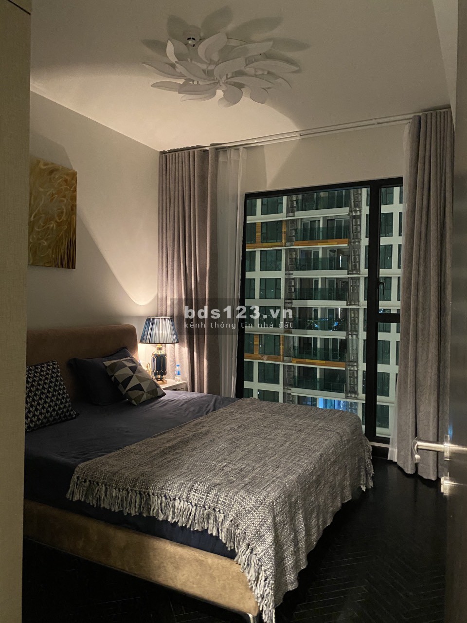 Chính chủ gửi bán căn Duplex 2PN tại Feliz en Vista liên hệ 0909370517