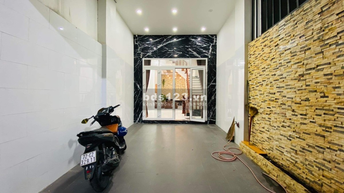 Lã Xuân Oai Tăng Nhơn Phú A Thủ Đức diện tích 70m2 3 tầng bê tông cốt thép giá 6.2 tỷ