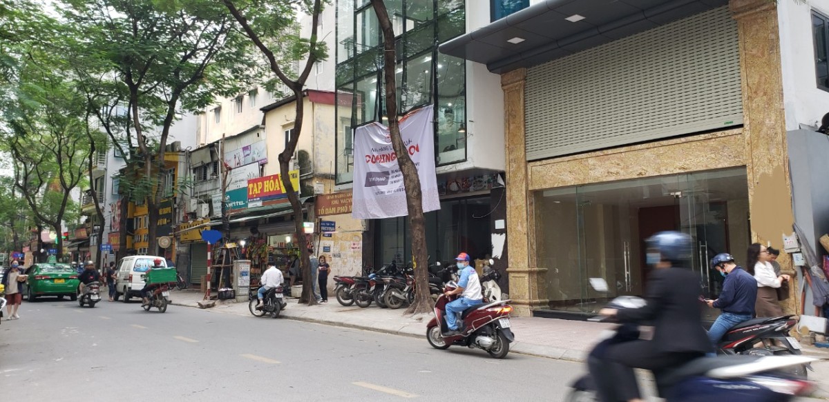 Bán nhà mặt phố Trương Định Hai Bà Trưng lô góc thang máy dtsd 75m2 giá 16,8 tỷ