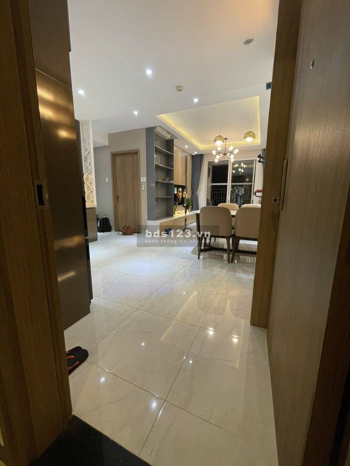 Chuyển nhượng căn hộ Richstar dt 53m2, dt 91m2, góc Hoà Bình - Tô Hiệu, có nội thất 0906847066