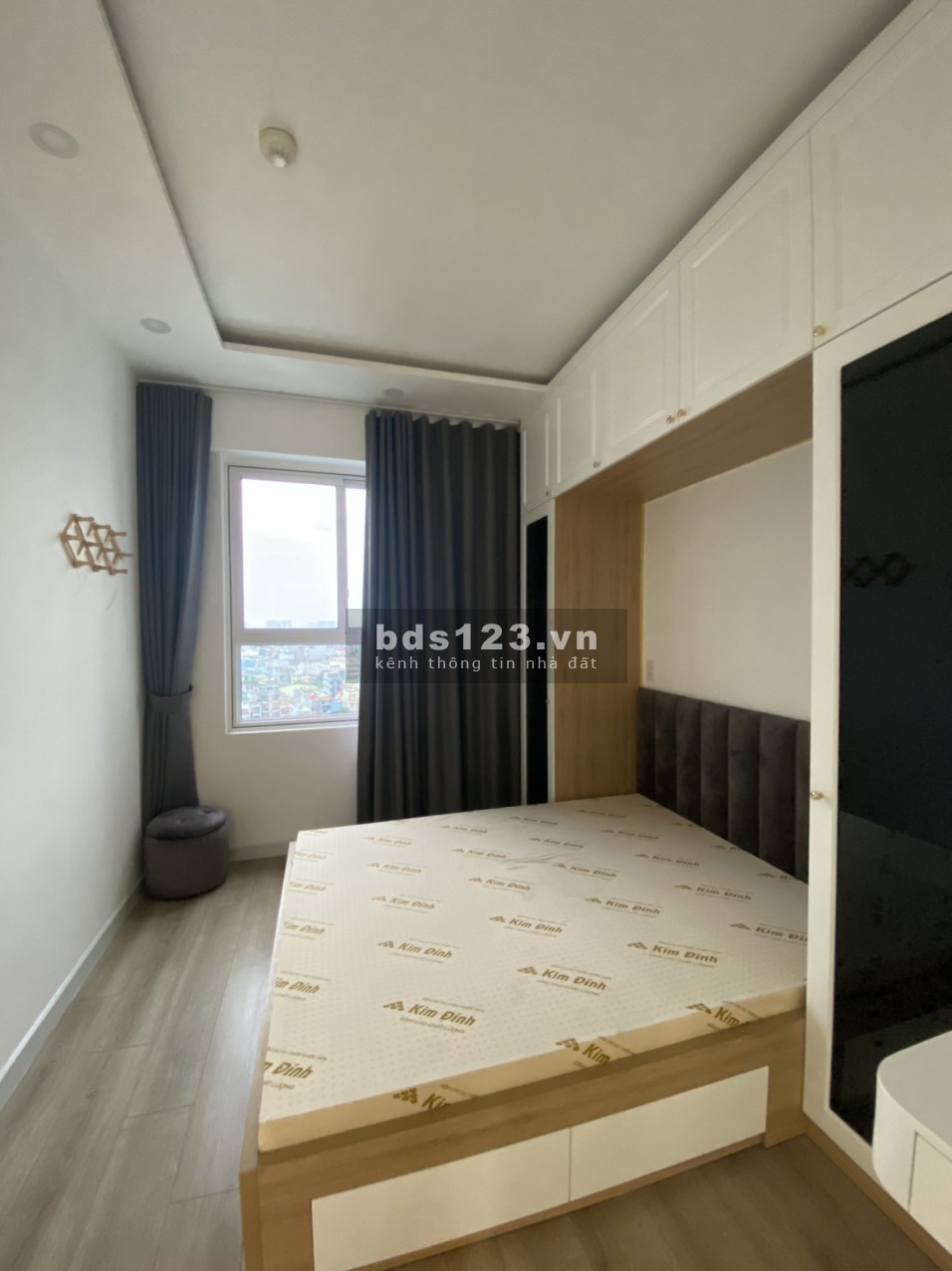 Chuyển nhượng căn hộ Richstar dt 53m2, dt 91m2, góc Hoà Bình - Tô Hiệu, có nội thất 0906847066