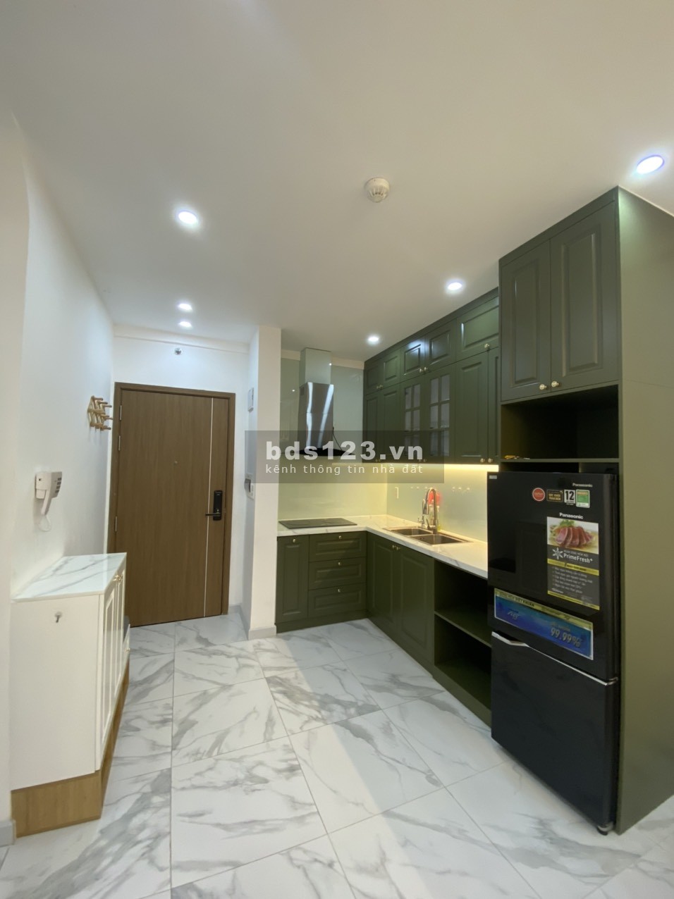 Chuyển nhượng căn hộ Richstar dt 53m2, dt 91m2, góc Hoà Bình - Tô Hiệu, có nội thất 0906847066