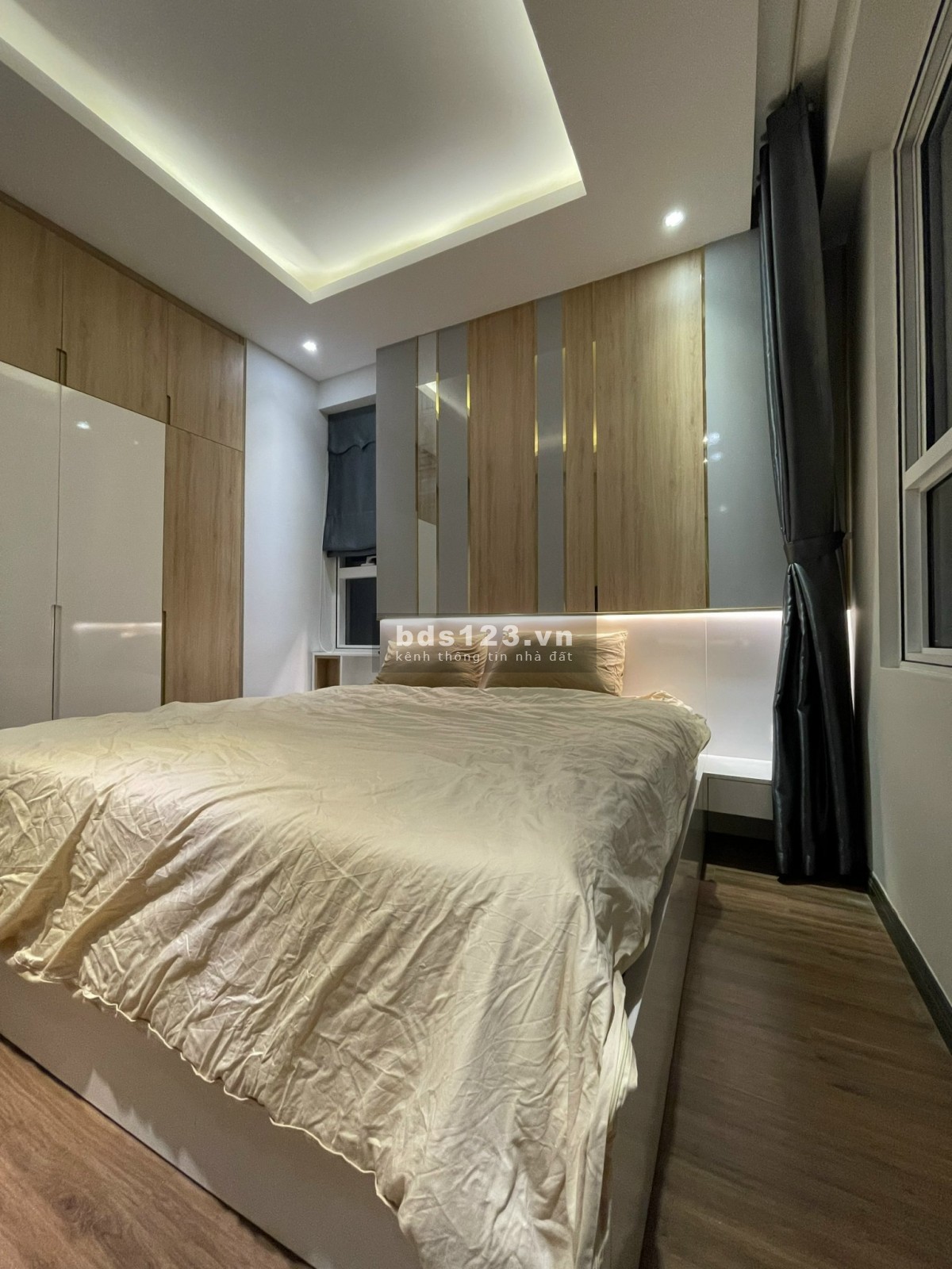 Chuyển nhượng căn hộ Richstar dt 53m2, dt 91m2, góc Hoà Bình - Tô Hiệu, có nội thất 0906847066