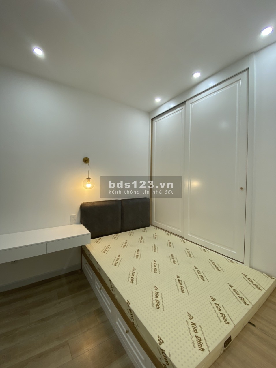 Chuyển nhượng căn hộ Richstar dt 53m2, dt 91m2, góc Hoà Bình - Tô Hiệu, có nội thất 0906847066