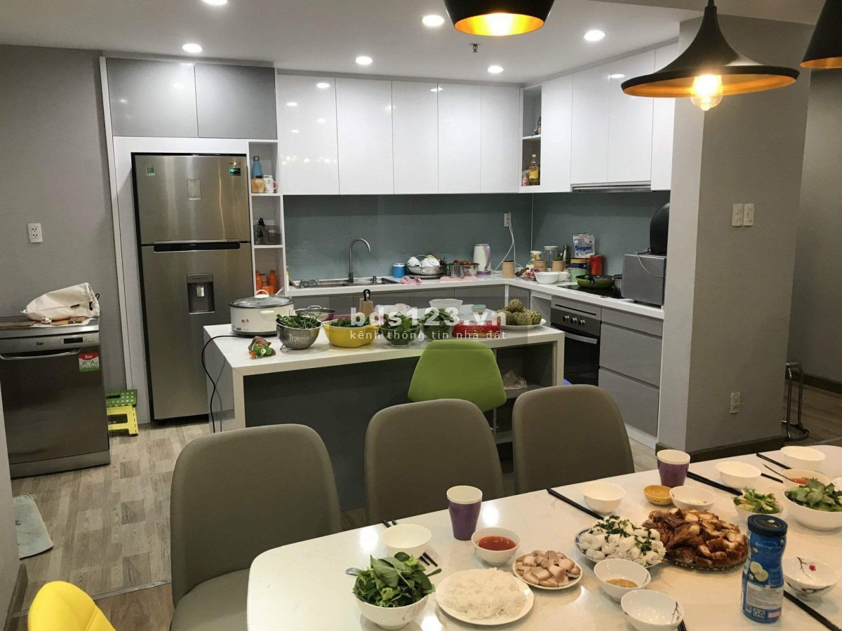 Sắp hết hạn HĐ cần cho thuê căn hộ Giai Việt, 854, Tạ Quang Bửu, Phường 5 lh 0939353599