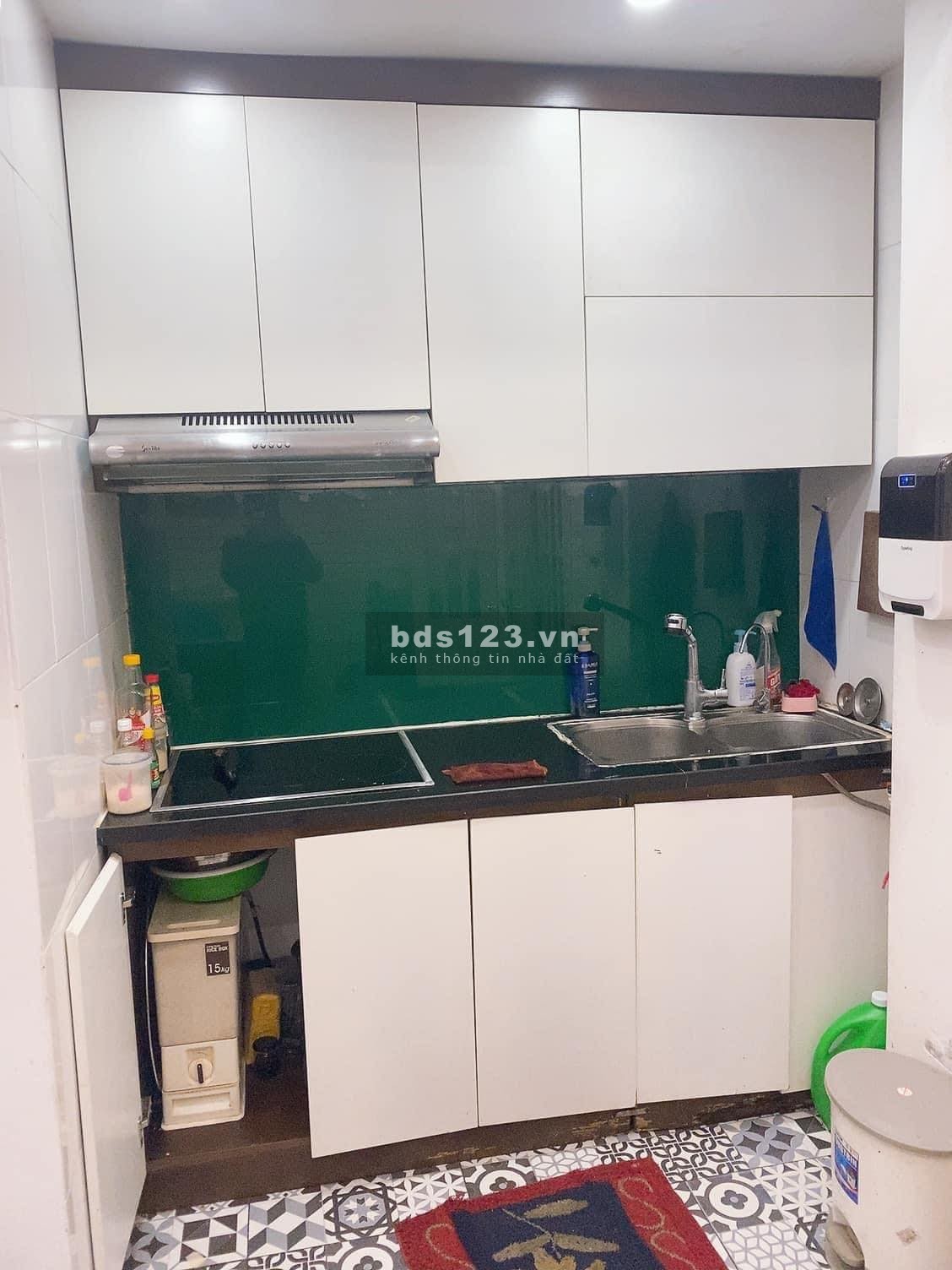 Bán nhà Kim Mã, trung tâm khu DVTM diện tích 21m² giá 3,4 tỷ đồng