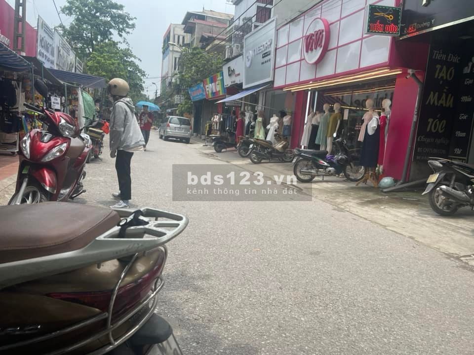 Chính chủ nhờ bán nhanh 50m2 đường Y kinh doanh sầm uất, Trâu Quỳ Gia Lâm Hà Nội
