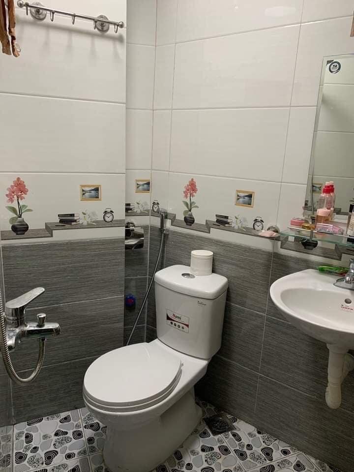 Nhà Mặt Phố Trường Chinh, DT 49m2, 7 tầng, mt 4,2m, vỉa hè, thang máy, kinh doanh đỉnh, giá 18,5 tỷ
