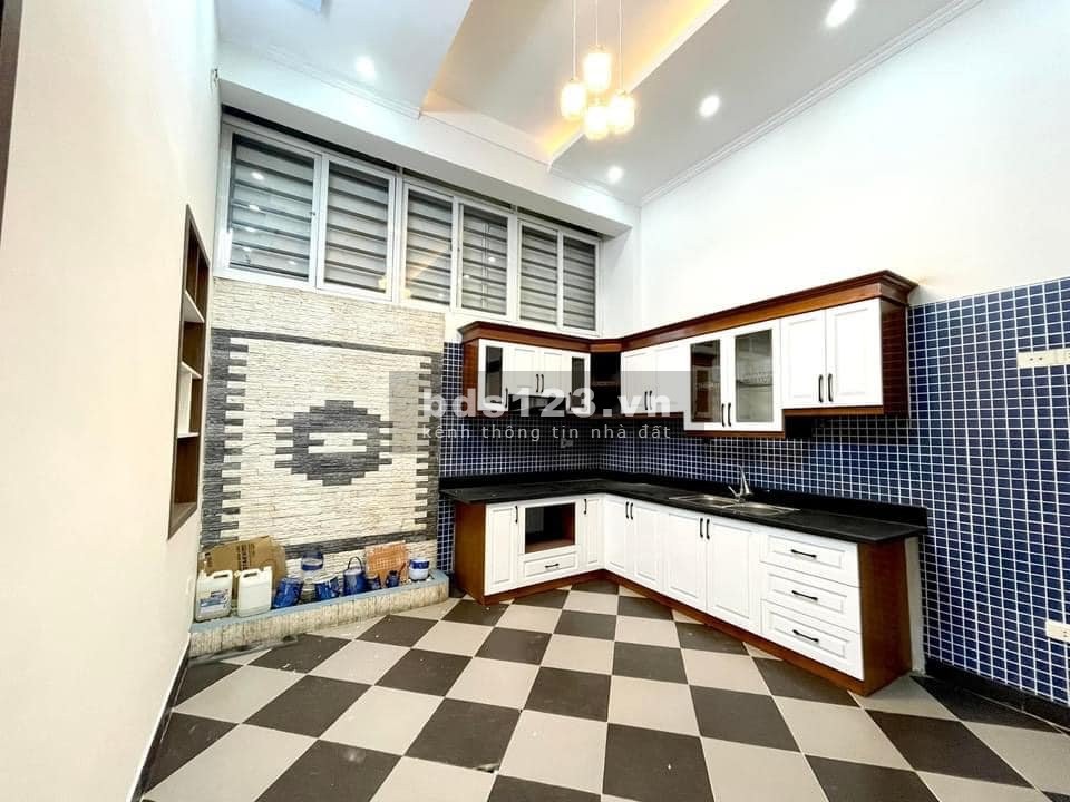 Bán Nhà ở Đường Xuân Đỉnh, diện tích nhà 33m2 6 tầng mặt tiền là 11,5m giá bán 6,5 tỷ