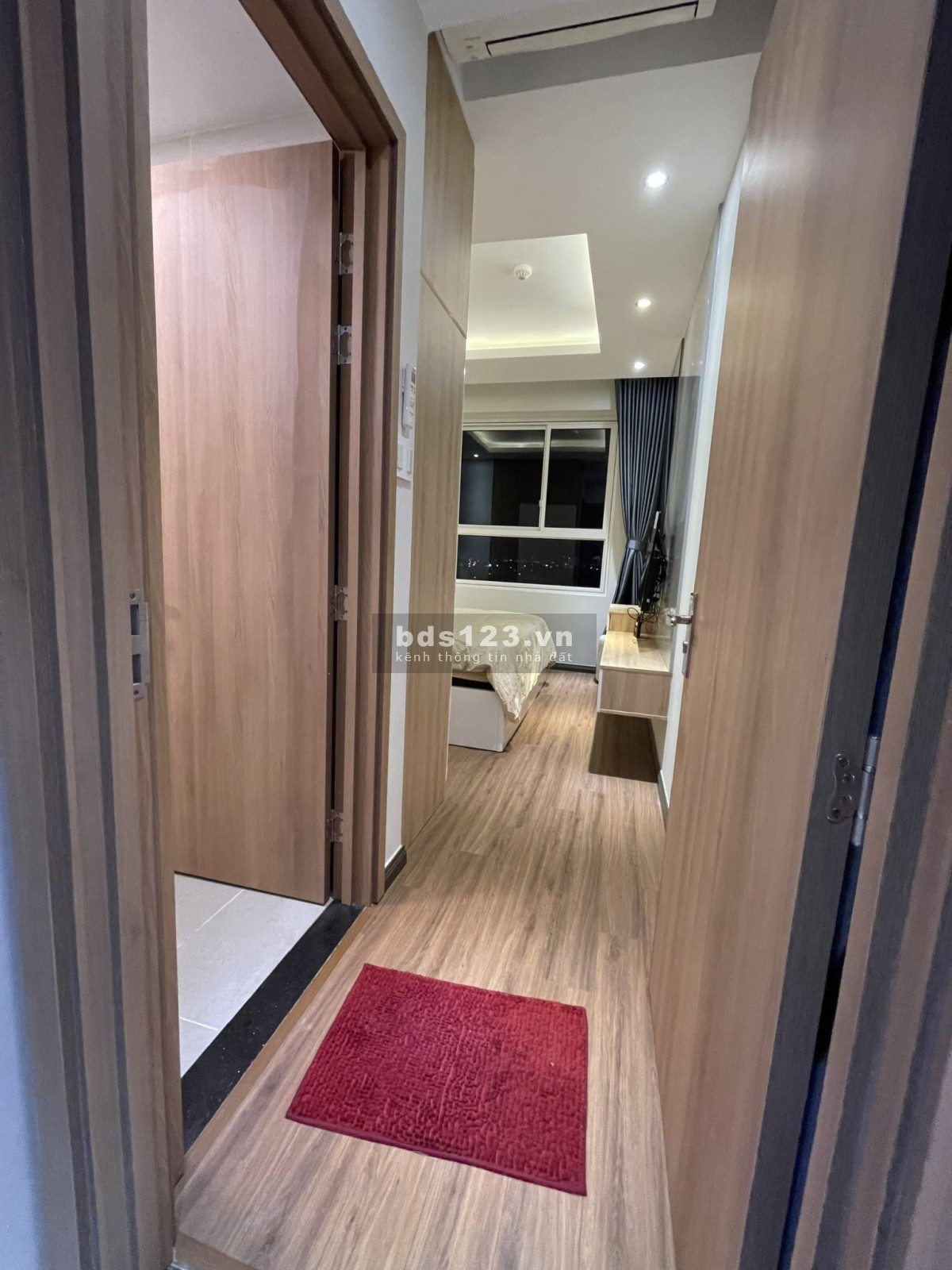 Chuyển nhượng căn hộ Richstar dt 53m2, dt 91m2, góc Hoà Bình - Tô Hiệu, có nội thất 0906847066