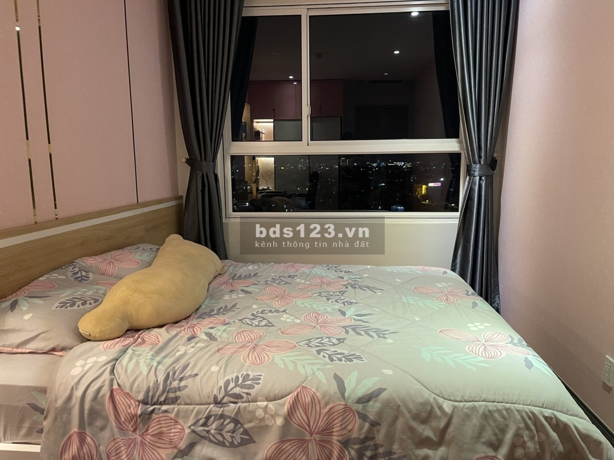 Chuyển nhượng căn hộ Richstar dt 53m2, dt 91m2, góc Hoà Bình - Tô Hiệu, có nội thất 0906847066