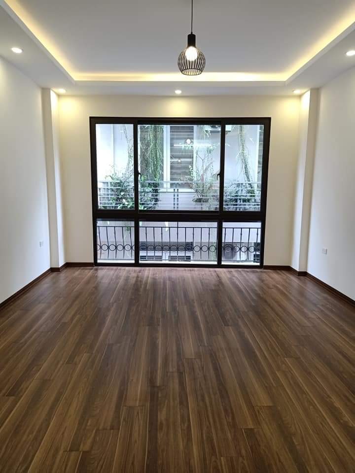 Bán nhà mặt phố Trương Định Hai Bà Trưng lô góc thang máy dtsd 75m2 giá 16,8 tỷ