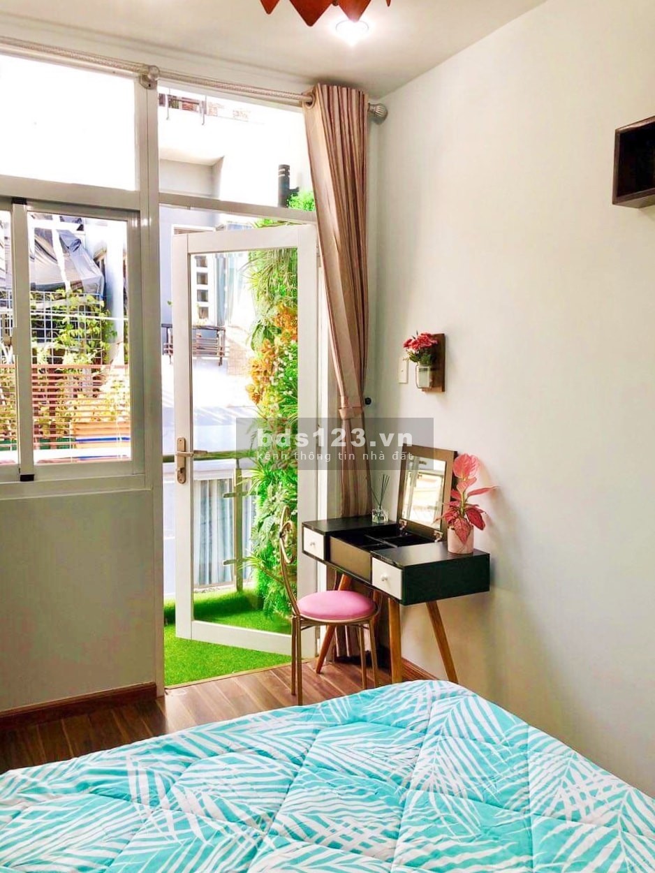 Bán nhà khu Vip Hiếm trung tâm quận 3 hẻm xe hơi hợp đồng thuê 27 triệu/tháng lh 0931830386