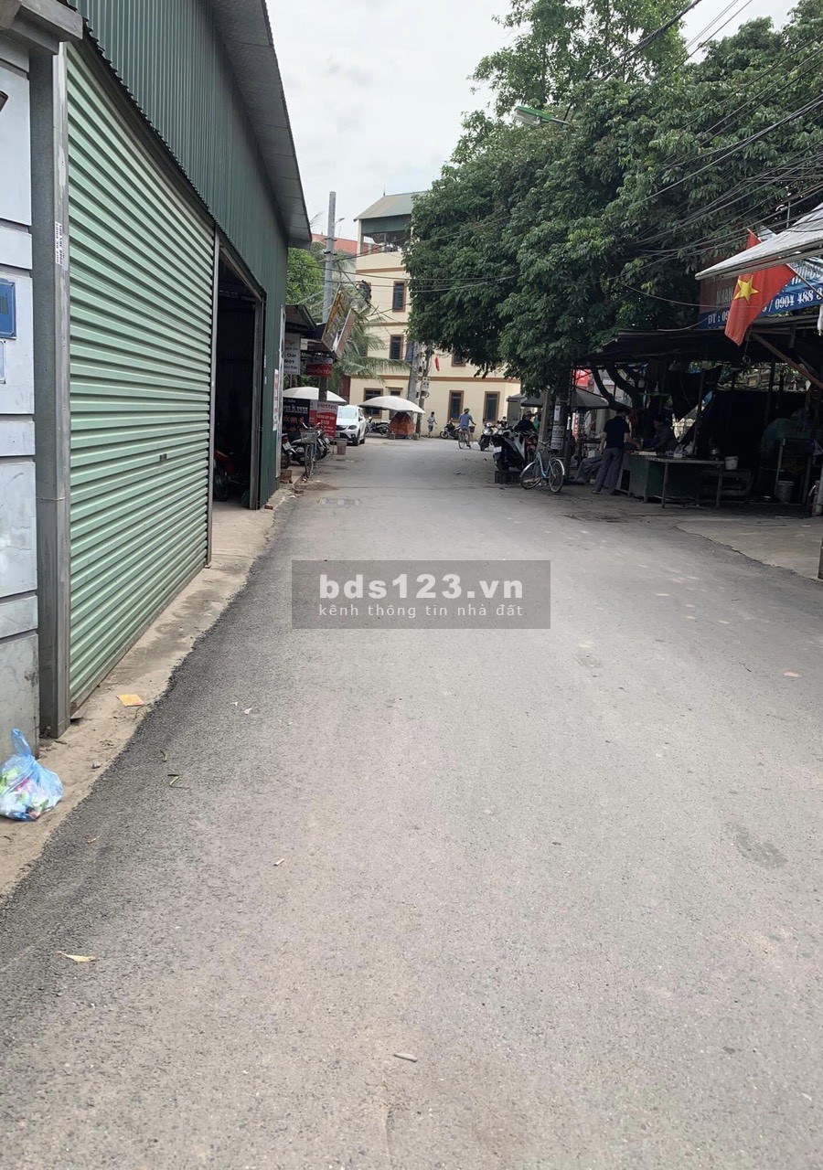 Mặt ngõ đường Hoàn Bình Yên Nghĩa, ô tô tránh, lô góc ô tô vào nhà dtsd 35m2, giá bán 1.7 tỷ