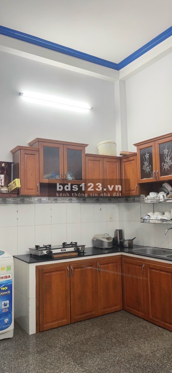 Cần vốn kinh doanh nên bán nhà đang cho thuê 6tr/th 90m2. Giá 1 tỷ 520 ở Tân Hiệp, Hóc Môn