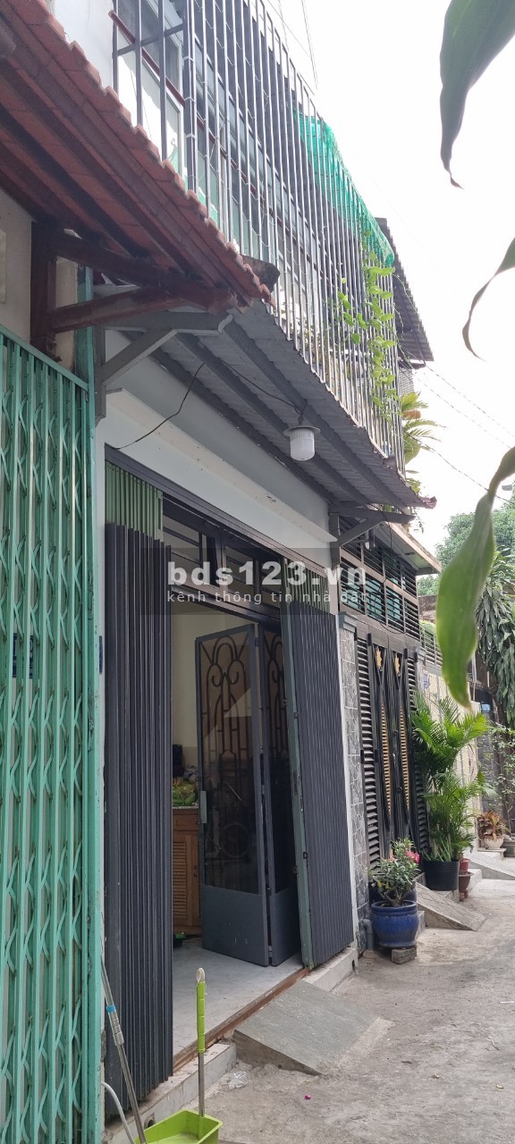 Bán nhà hẻm 111 Phạm Văn Chiêu P14 Quận Gò Vấp giá bán 4,5 tỷ đồng, LH 0908630128