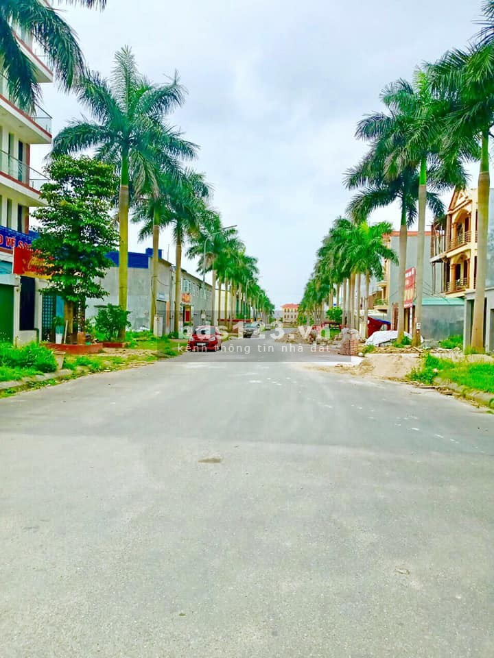 Bán gấp lô đất dtsd 100m2 khu A gần cổng chính Quốc Lộ 39A, khu dân cư đông đúc