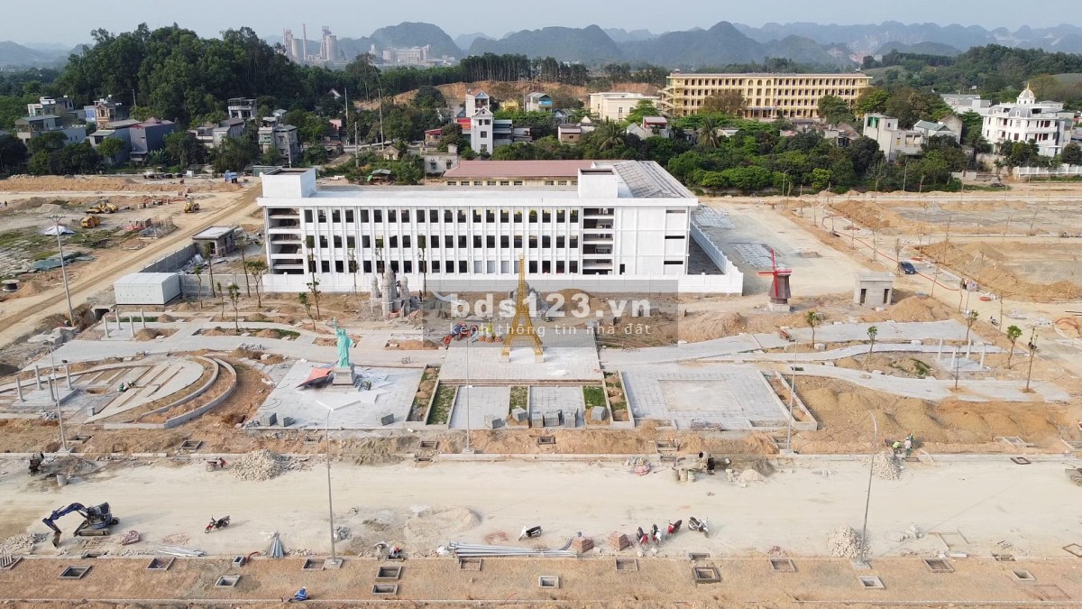 Bán lô đất cực đẹp 70m2 TNR Bỉm Sơn giá 1.31 tỷ chênh thấp lh 0914524555