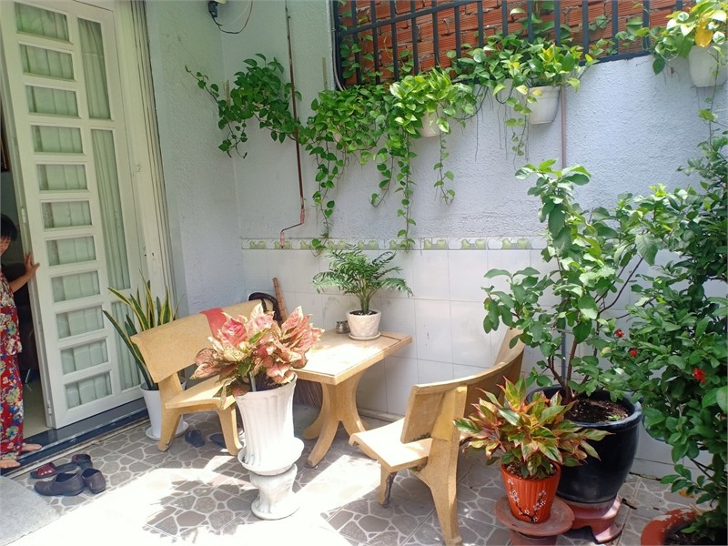 Nhà hẻm nối thông Thoại Ngọc Hầu và Nguyễn Sơn xe tải 7 chỗ ra vào thoải mái