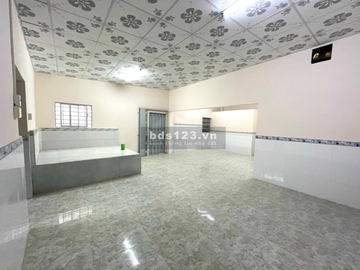 Bán nhà mặt tiền lớn đường Trương Công Định. P2. Tp Sóc Trăng lh 0942612626