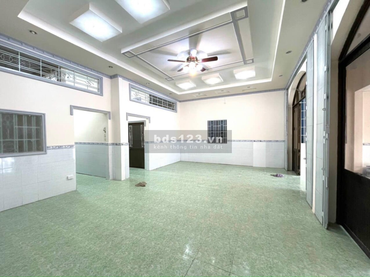 Bán nhà mặt tiền lớn đường Trương Công Định. P2. Tp Sóc Trăng lh 0942612626