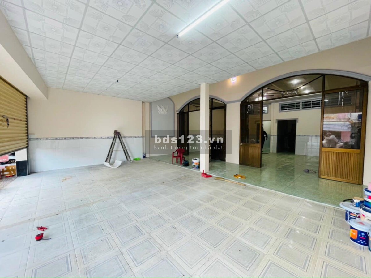 Bán nhà mặt tiền lớn đường Trương Công Định. P2. Tp Sóc Trăng lh 0942612626