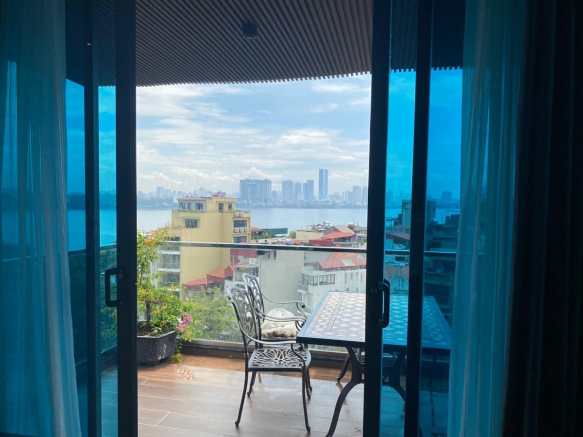 Toà nhà mặt phố yên Hoà Tây Hồ dtsd 101m2, 9 tầng thang máy view đẹp nhất hồ Tây