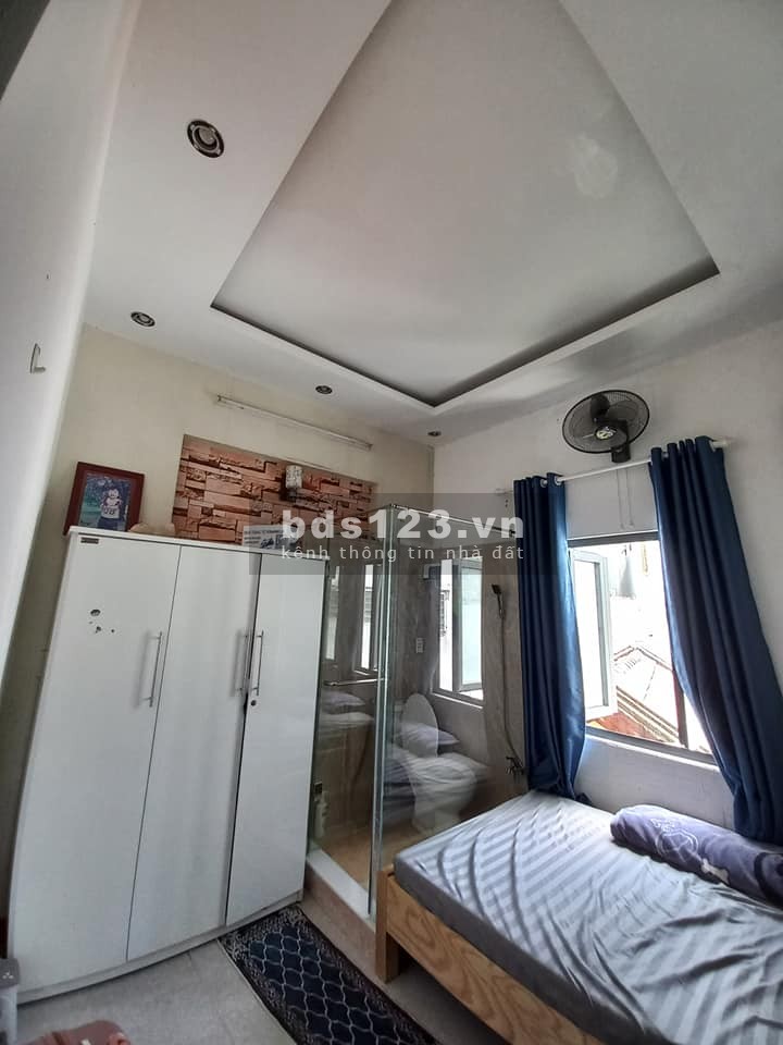HOT!! Bán Nhà Kiệt 3m Hải Châu, Đà Nẵng giá 3.75 tỷ, liên hệ 0355166548