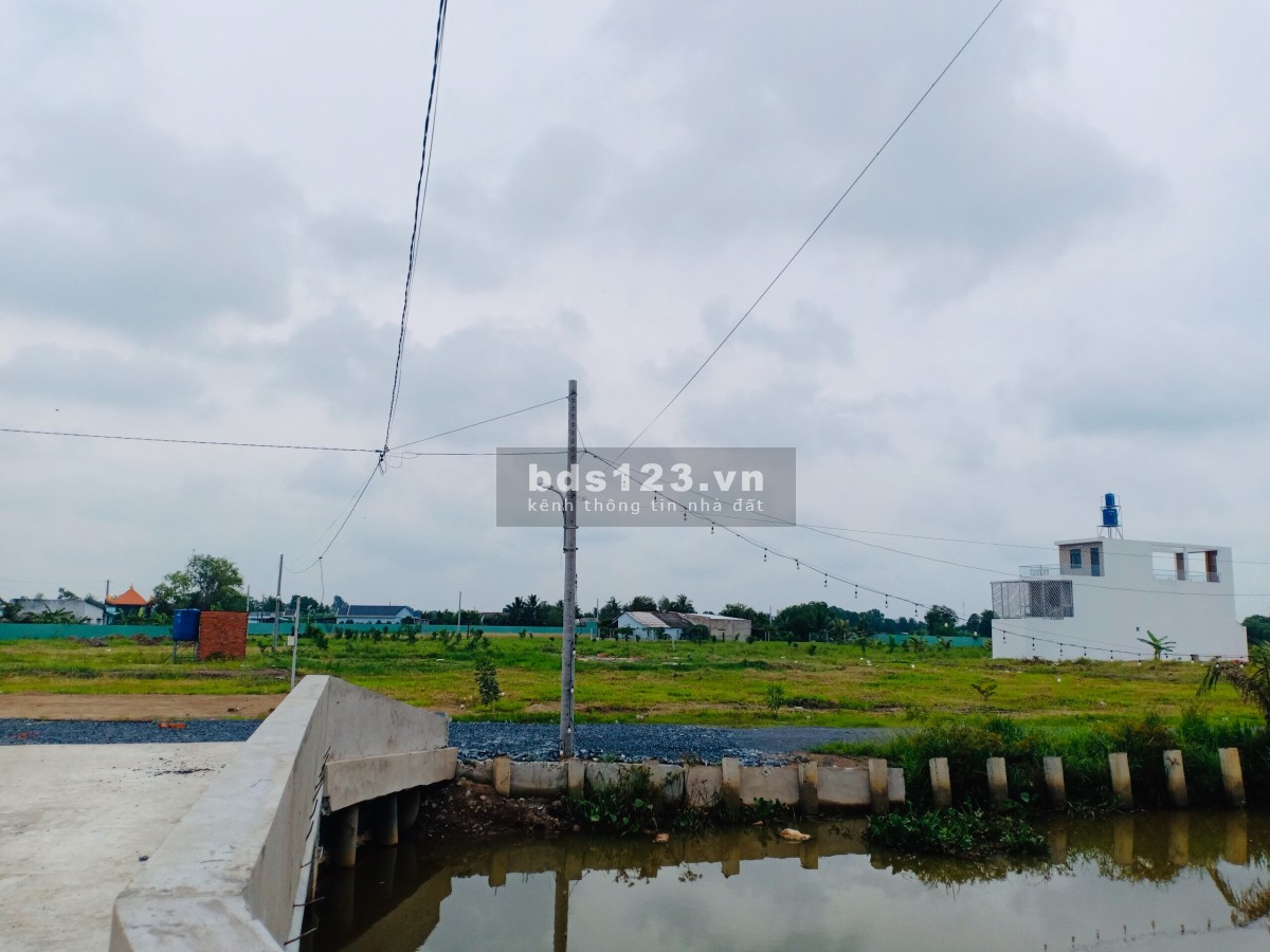 Đất nền có sổ full thổ cư tại Long An, cách chợ Bình Chánh 10 phút đi xe