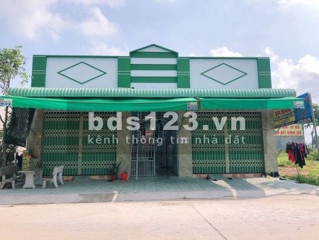 Bán dãy trọ 300m2(10x30m) ở KCN Mỹ Phước 3 thiết kế đẹp, thu nhập 16 triệu/ tháng, An ninh tốt