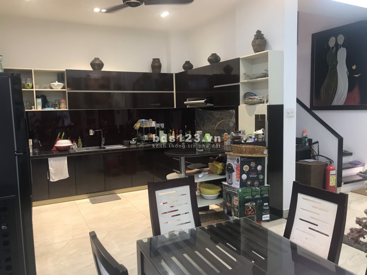 Bán Biệt thự Cityland Garden giảm chào 10 tỷ giá mới chỉ còn 45 tỷ, tiện ích đủ