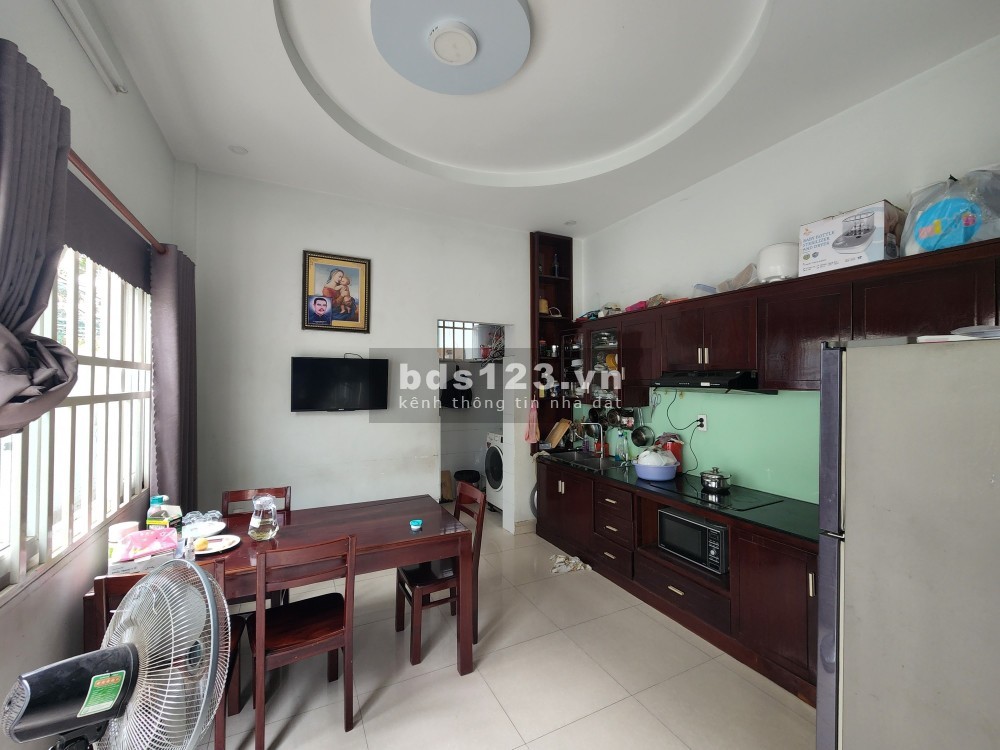 Hẻm xe tải Đường số 11 Linh Xuân Thủ Đức diện tích sử dụng 155m2 (5*31) giá 8.8 tỷ